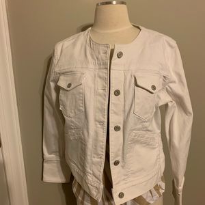 This Pure White Denim GAP Jacket has never been worn.